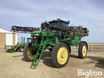 2011 John Deere 4730 Self-Propelled Sprayer