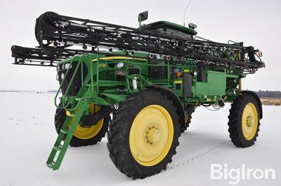 John Deere 4730 Sprayer