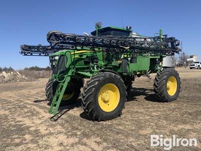 2013 John Deere 4830 Self-Propelled Sprayer