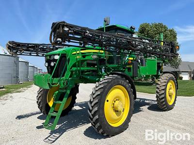 2011 John Deere 4830 Self-Propelled Sprayer