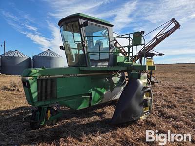 John Deere 6500 Self-Propelled Sprayer