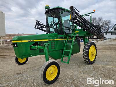 2006 John Deere 6700 Self-Propelled Sprayer w/Auto Steer