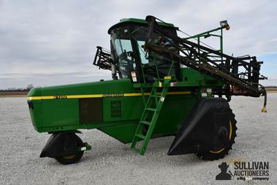 John Deere 6700 Self-Propelled Sprayer