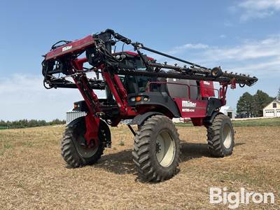 2009 Miller 4315 Nitro S/P Sprayer