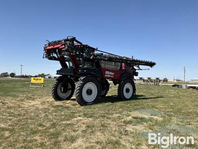2021 Miller Nitro 7370 Self-Propelled Sprayer