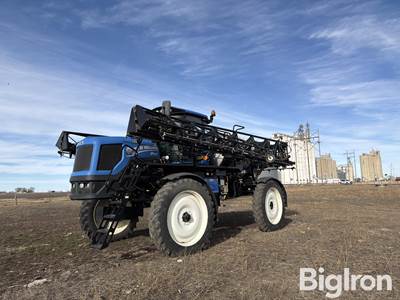 2013 New Holland SP.240R Self-Propelled Sprayer