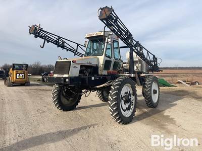 Willmar 765HT 4WD Self-Propelled Sprayer