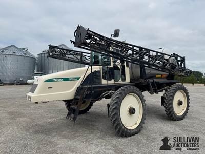 Willmar Ranger 7200 Sprayer