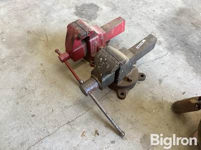 American / Columbian Steel Shop Table Vises