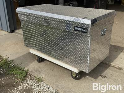 Buyers Diamond Tread Aluminum All-Purpose Chest