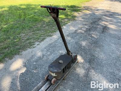 Gray LTL-300 30,000Lb Pneumatic Truck/Trailer Jack
