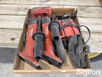 Hilti AG500-A22 Grinders w/ Battery & Charger
