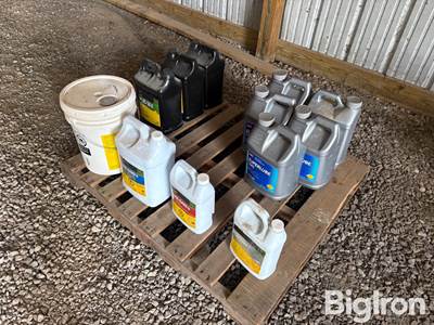 John Deere Pallet of Oil