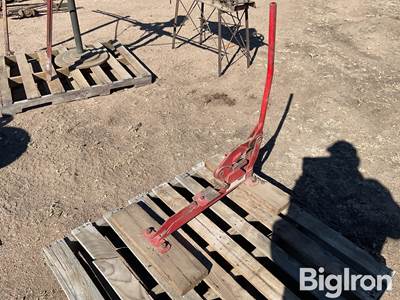 Johnson Sickle Servicer