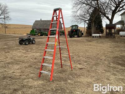 Keller 10’ Folding Step Ladder