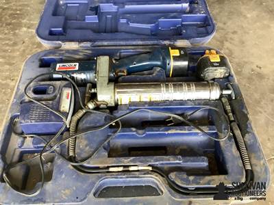 Lincoln Grease Gun