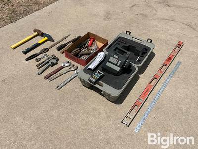 Porter Cable RT5250-1 Rotary Laser Level w/Receiver, & Tools