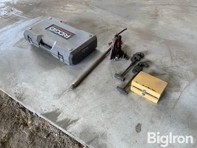 Ridgid 36475 Pipe Threader Set & Pipe Taps Set
