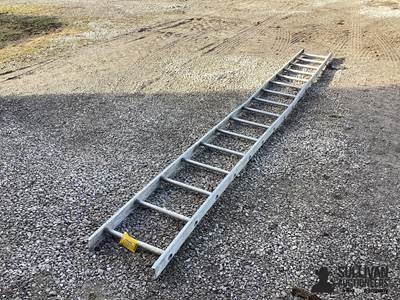 16' Aluminum Ladder