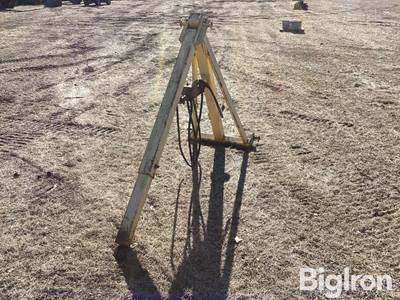 3 Point Cherry Picker w/ Hydraulic Cylinder