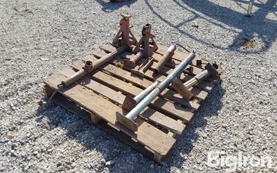 Pallet of Jacks & Stands
