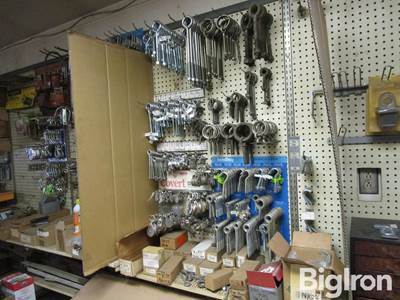 Hardware Selection - Eyebolts, Pulleys, etc