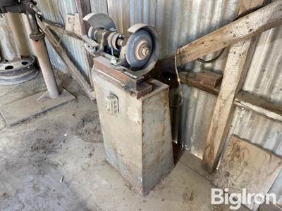 Bench Grinder on Stand