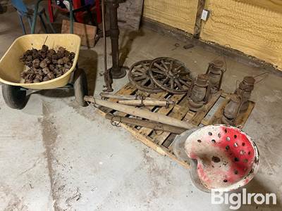 Antique Wagon Wheels & Supplies