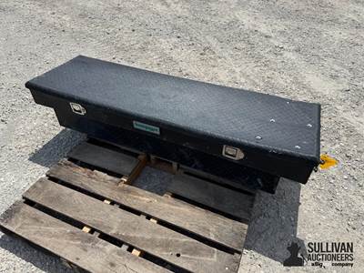 Bomgaars Truck Tool Box