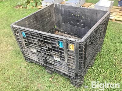 Collapsible Shipping Pallet