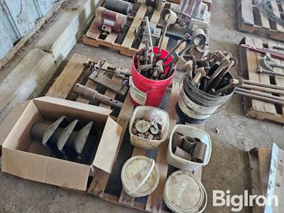 Gate Hinges And Other Shop Items