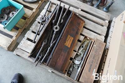 Sleeve Puller & Die Set