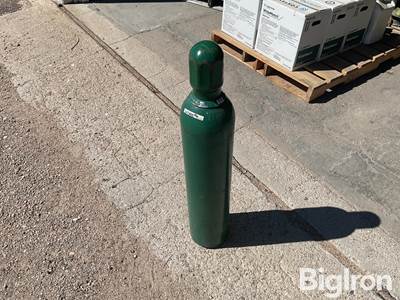 Oxygen Bottle w/Cap