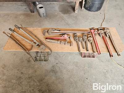 Pipe Wrenches, Bolt Cutter & Crowbars