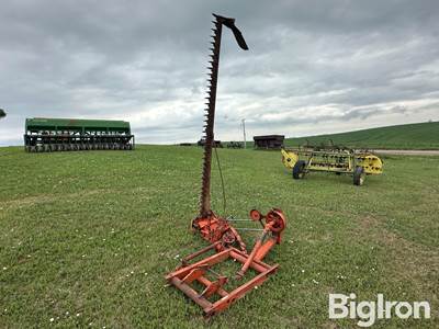 Allis-Chalmers Mounted Sickle Mower