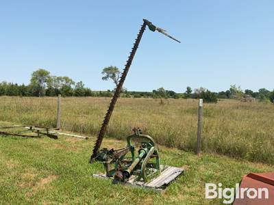 John Deere 350 Sickle Mower