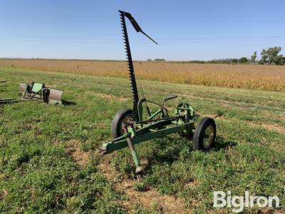 John Deere 37 Pull-Type Sickle Mower
