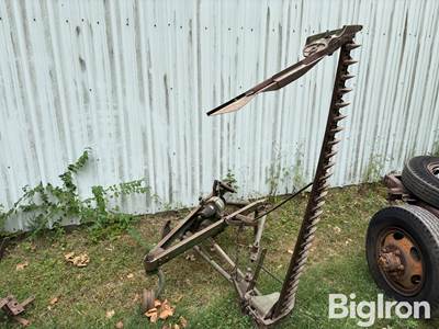 John Deere No. 8 Sickle Mower