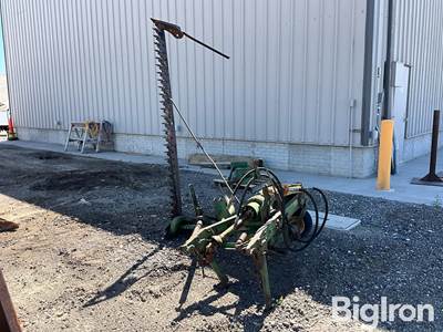 John Deere No. 8W 7' 2-Pt Sickle Mower