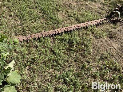 John Deere No. 8W 9' Sickle Mower (For Parts)