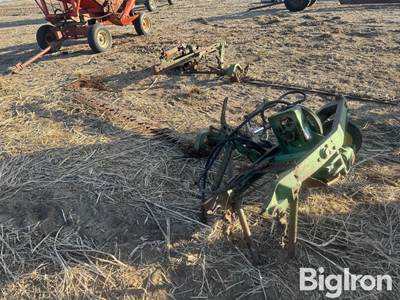 John Deere 9' Sickle Mower