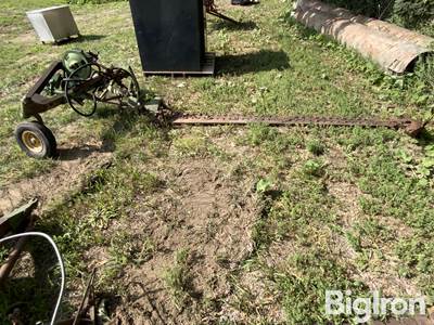 John Deere 9' Sickle Mower