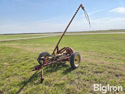 New Holland 456 2 Wheel Pull Type Sickle Mower