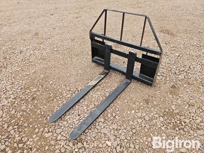 2025 AGT SAII100 Pallet Forks Skid Steer Attachment
