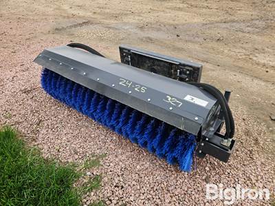 2025 Arteer ASSB-72W Hydraulic Broom Skid Steer Attachment
