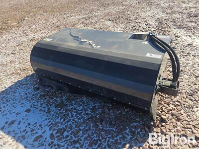 Arteer SS-72W Box Broom Skid Steer Sweeper
