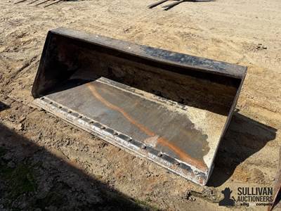 Berlon 80" Material Bucket