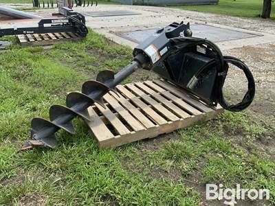 2007 Bobcat 15C Skid Steer Post Hole Auger, 12" x 48"