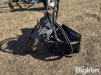 Bobcat 2500 Hydraulic Concrete Breaker with Bobcat Mounting Bracket, SN 69326870