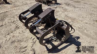 Used Bobcat 64" Manure Grapple for Skid Steer Hookup